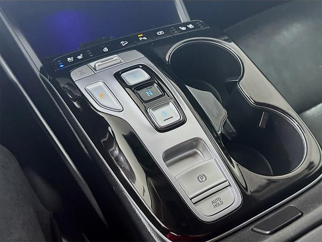 Photo of 2022 Quartz White Hyundai TUCSON Hybrid