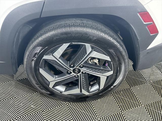 Photo of 2022 Quartz White Hyundai TUCSON Hybrid