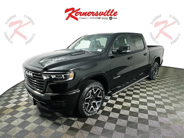 Photo of 2026 Diamond Black Crystal Pearlcoat RAM 1500