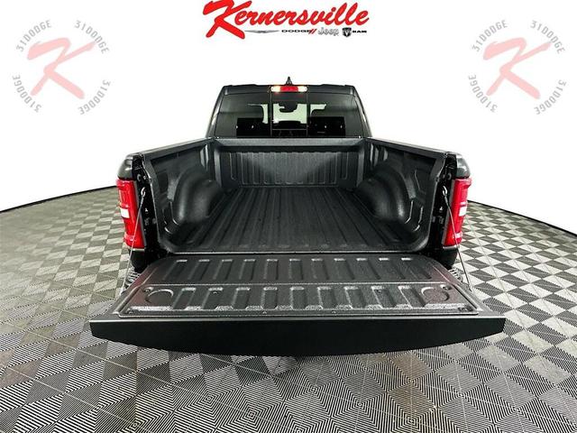 Photo of 2026 Diamond Black Crystal Pearlcoat RAM 1500