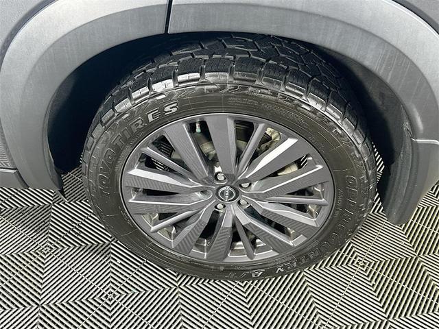 Photo of 2023 Gun Metallic Nissan Pathfinder