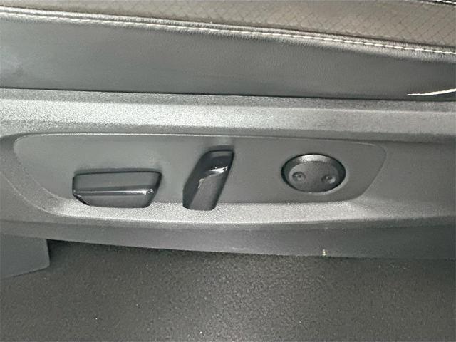 Photo of 2023 Gun Metallic Nissan Pathfinder