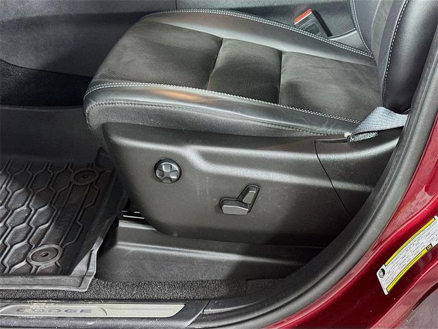 Photo of 2022 Octane Red Pearlcoat Dodge Durango