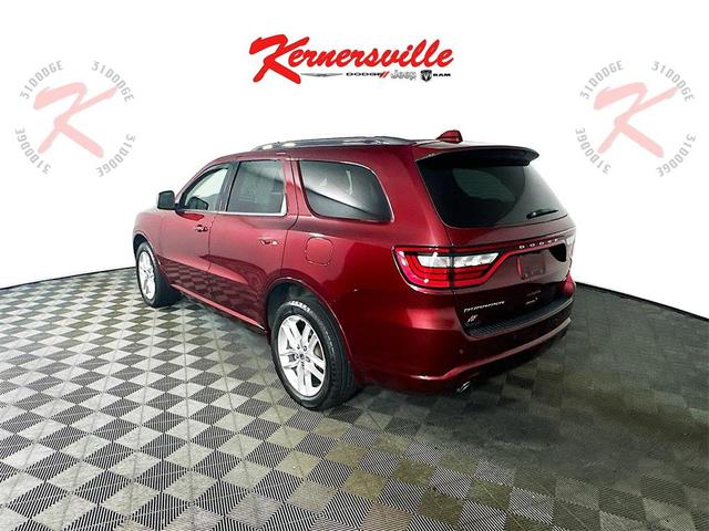 Photo of 2022 Octane Red Pearlcoat Dodge Durango