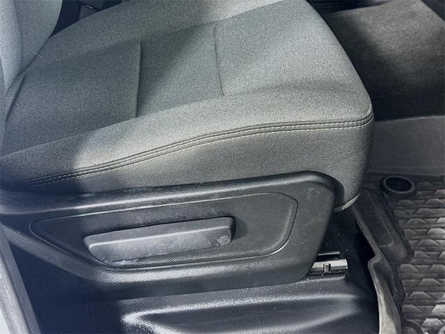 Photo of 2024 Bright White Clearcoat RAM 1500