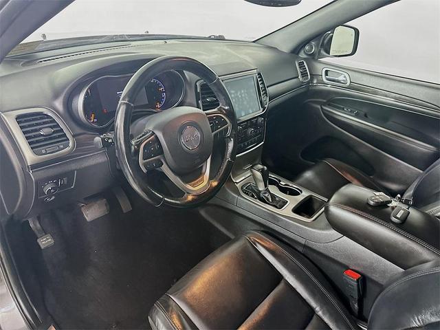 Photo of 2021 Granite Crystal Metallic Clearcoat Jeep Grand Cherokee
