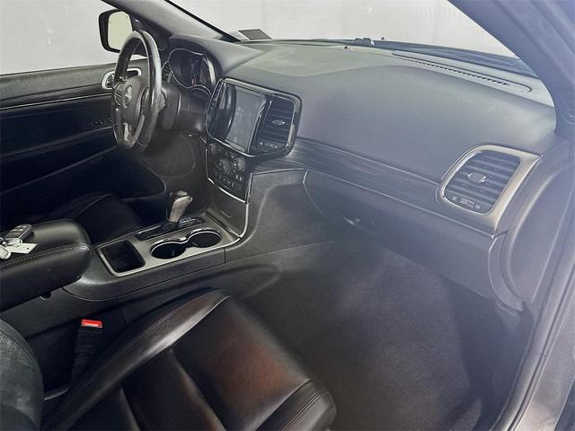 Photo of 2021 Granite Crystal Metallic Clearcoat Jeep Grand Cherokee