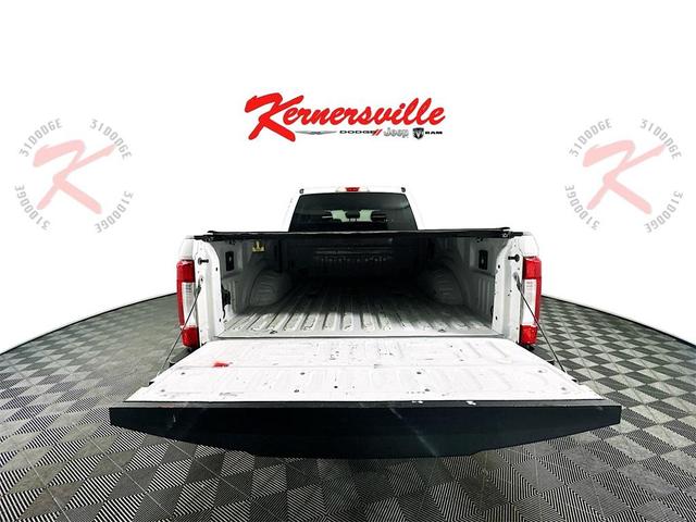 Photo of 2019 Oxford White Ford F-250