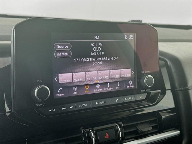 Photo of 2022 Super Black Nissan Pathfinder
