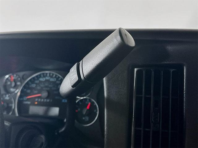 Photo of 2022 Summit White Chevrolet Express 3500