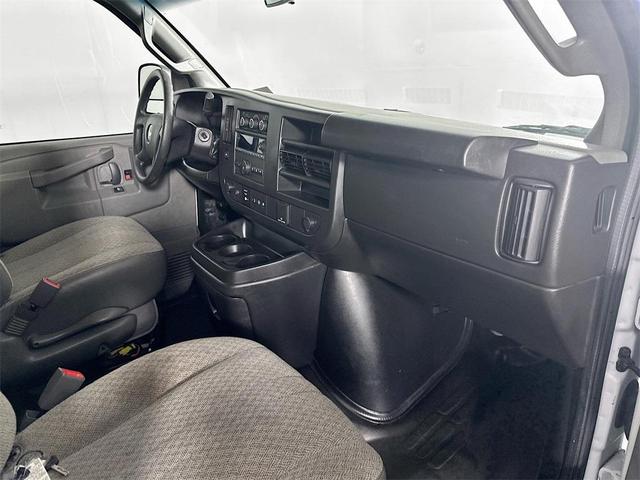 Photo of 2022 Summit White Chevrolet Express 3500