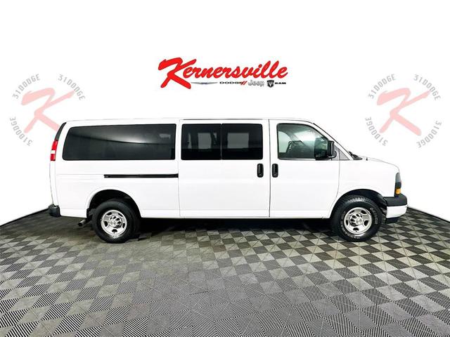 Photo of 2022 Summit White Chevrolet Express 3500