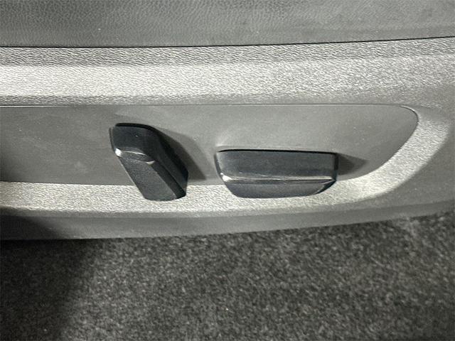 Photo of 2022 Scarlet Ember Tintcoat Nissan Pathfinder