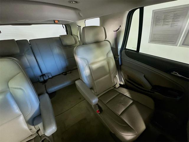 Photo of 2017 White Frost Tricoat GMC Yukon