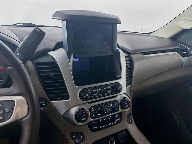 Photo of 2017 White Frost Tricoat GMC Yukon