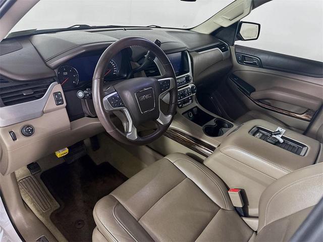 Photo of 2017 White Frost Tricoat GMC Yukon
