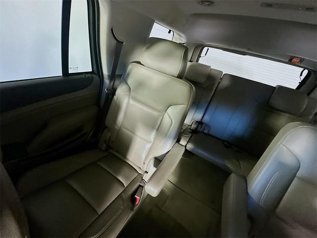 Photo of 2017 White Frost Tricoat GMC Yukon