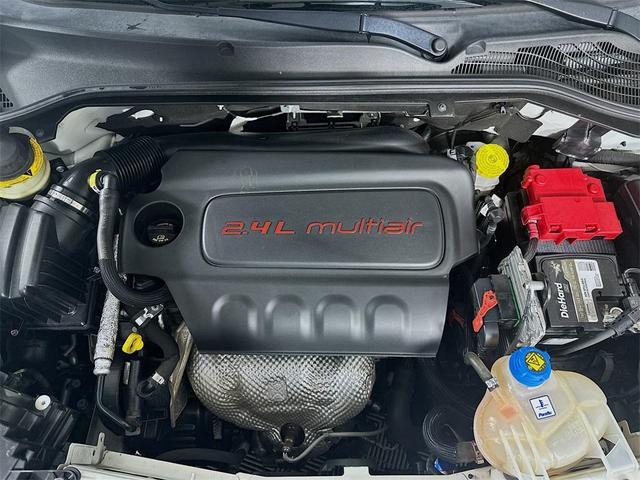 Photo of 2022 Bright White RAM ProMaster City