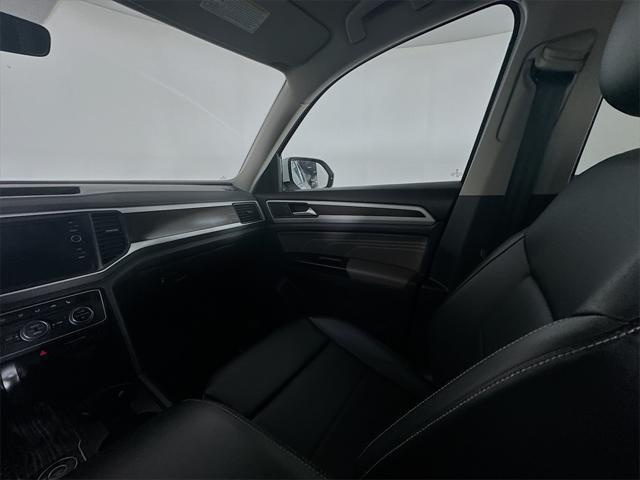 Photo of 2021 White Volkswagen Atlas
