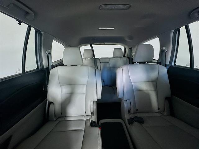 Photo of 2020 Lunar Silver Metallic Honda Pilot