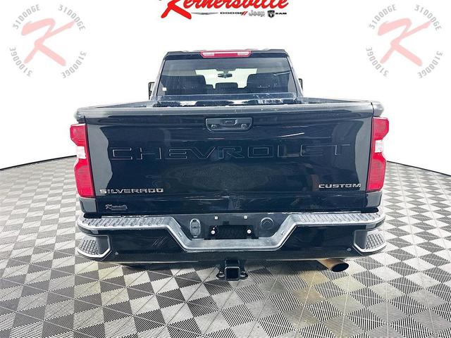 Photo of 2023 Black Chevrolet Silverado 2500