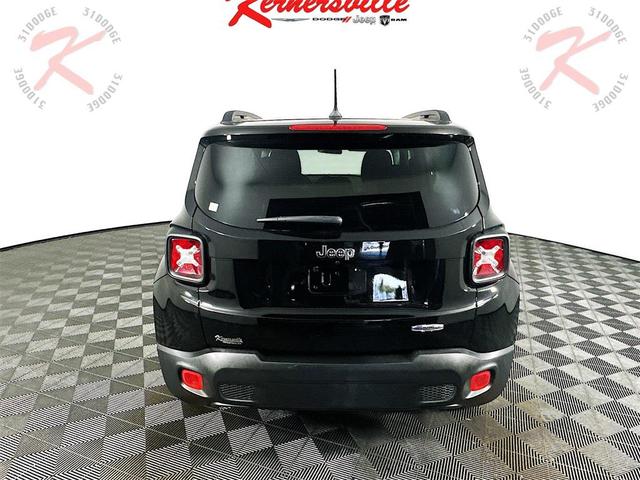 Photo of 2016 Black Jeep Renegade