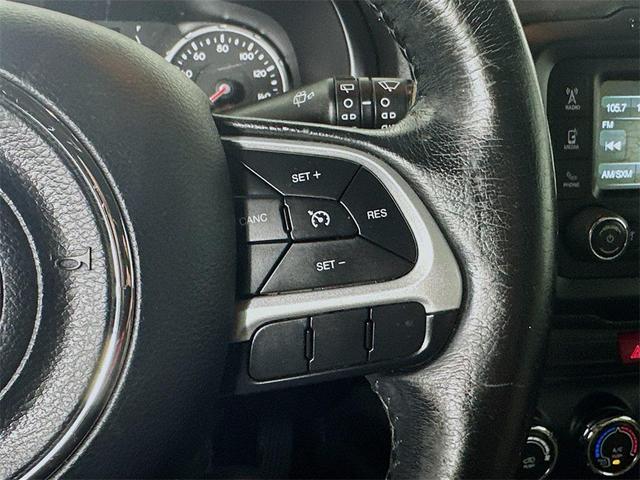 Photo of 2016 Black Jeep Renegade