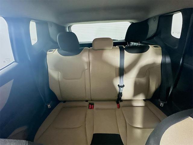 Photo of 2016 Black Jeep Renegade