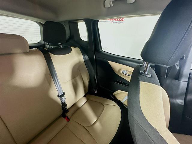 Photo of 2016 Black Jeep Renegade