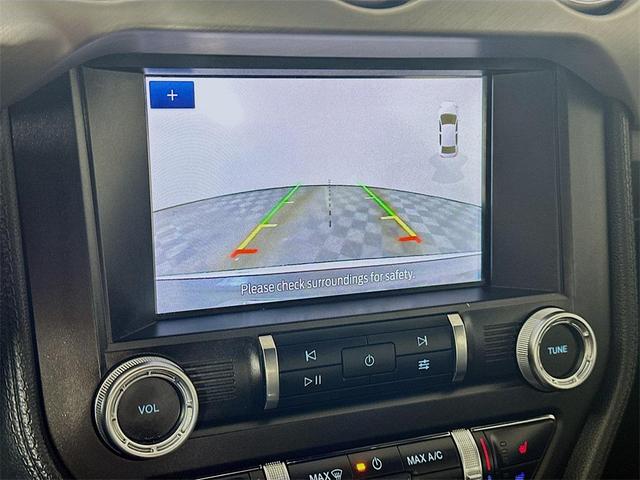 Photo of 2021 Oxford White Ford Mustang