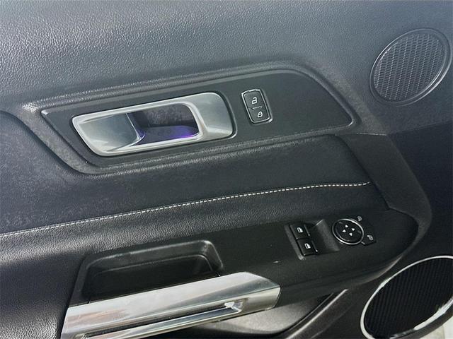Photo of 2021 Oxford White Ford Mustang