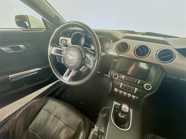 Photo of 2021 Oxford White Ford Mustang