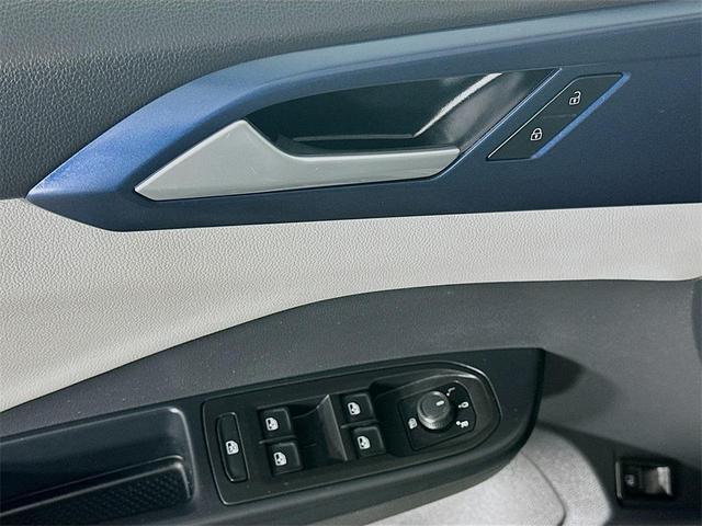Photo of 2023 Silver Metallic Volkswagen Taos