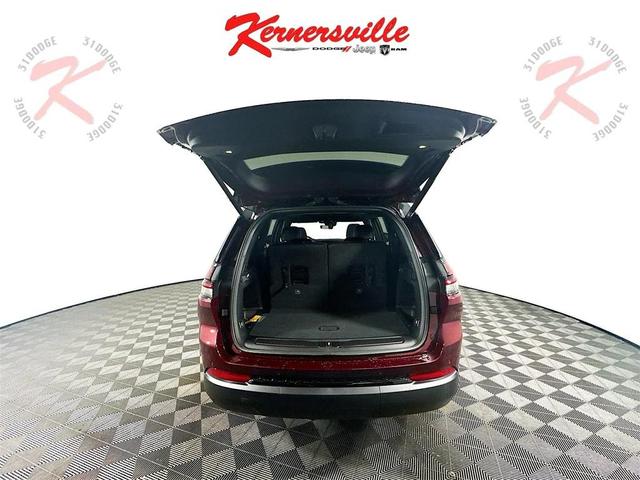 Photo of 2025 Velvet Red Pearlcoat Jeep Grand Cherokee L