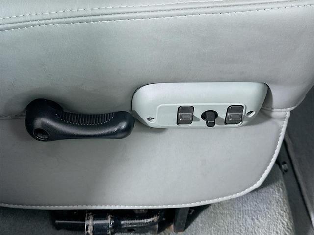 Photo of 2009 Mineral Gray Metallic Clearcoat Dodge Ram 2500