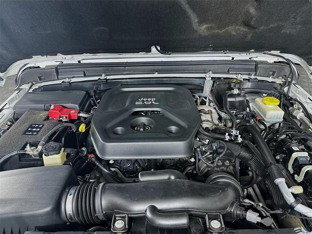 Photo of 2019 Bright White Clearcoat Jeep Wrangler Unlimited