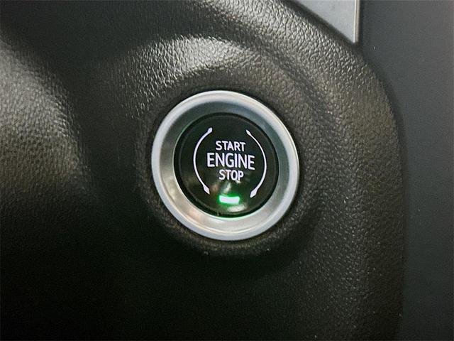 Photo of 2022 Summit White Chevrolet Silverado 2500