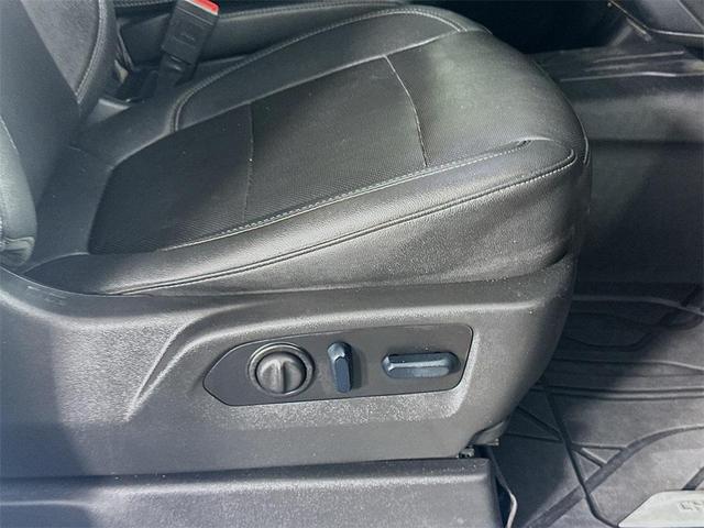 Photo of 2022 Summit White Chevrolet Silverado 2500
