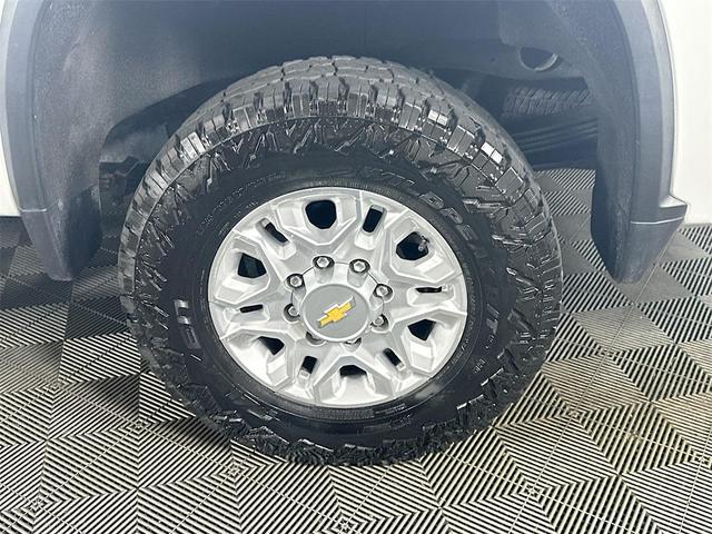 Photo of 2022 Summit White Chevrolet Silverado 2500