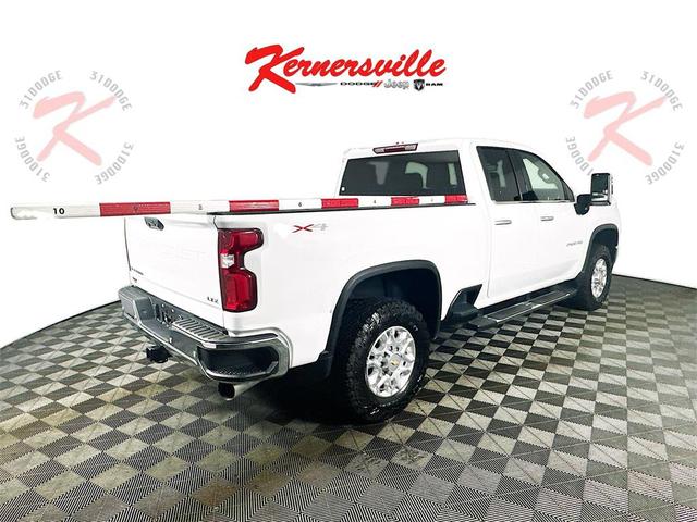 Photo of 2022 Summit White Chevrolet Silverado 2500