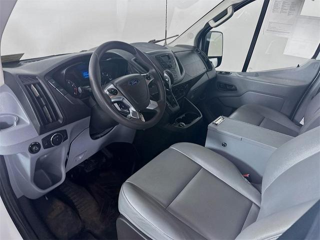Photo of 2018 Oxford White Ford Transit-250