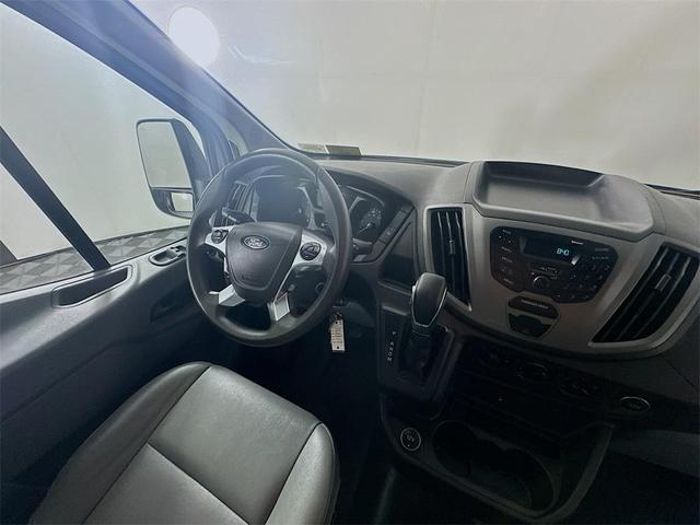 Photo of 2018 Oxford White Ford Transit-250