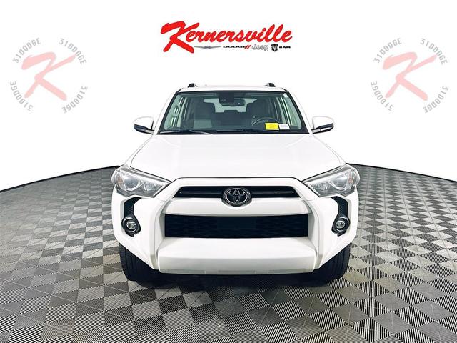 Photo of 2022 White Toyota 4Runner