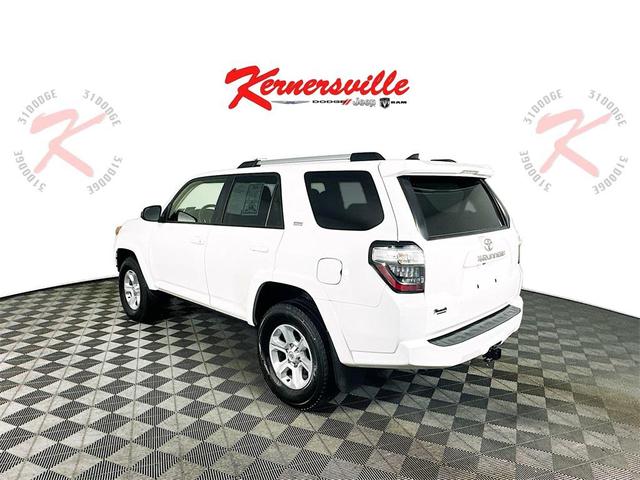 Photo of 2022 White Toyota 4Runner