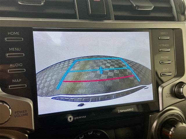 Photo of 2022 White Toyota 4Runner