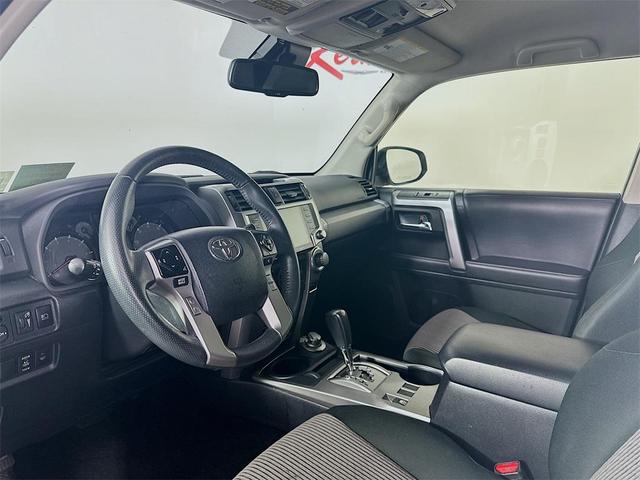 Photo of 2022 White Toyota 4Runner