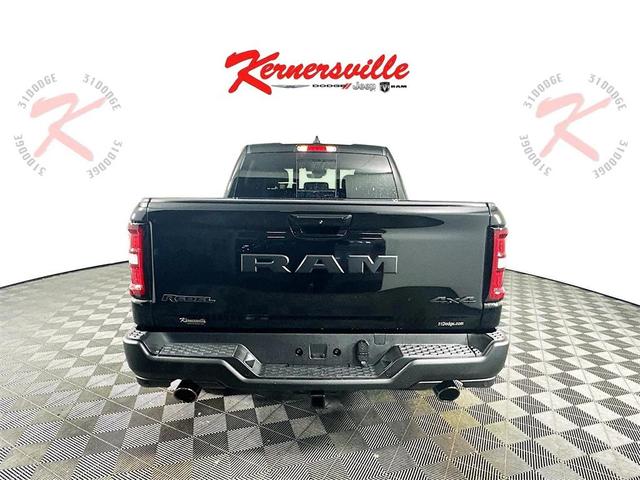 Photo of 2026 Diamond Black Crystal Pearlcoat RAM 1500