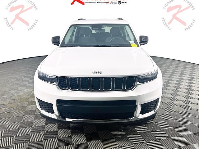 Photo of 2023 Bright White Clearcoat Jeep Grand Cherokee L
