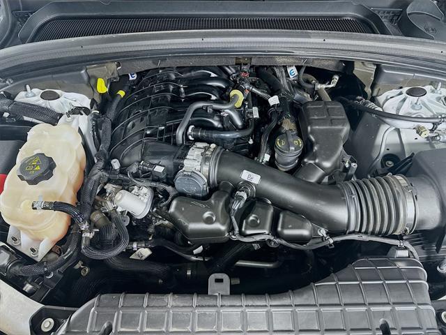 Photo of 2023 Bright White Clearcoat Jeep Grand Cherokee L
