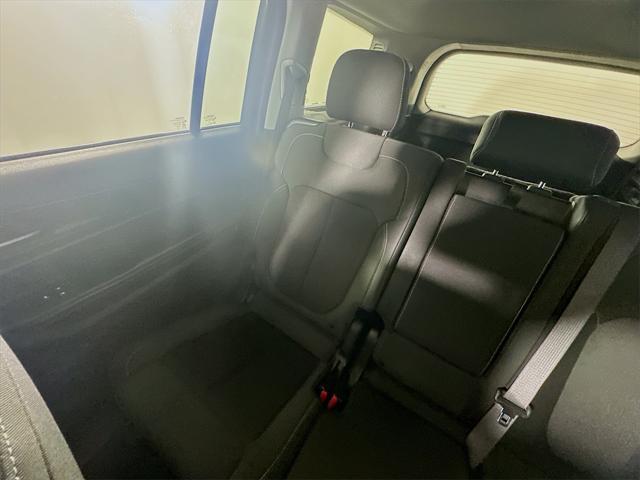 Photo of 2023 Bright White Clearcoat Jeep Grand Cherokee L